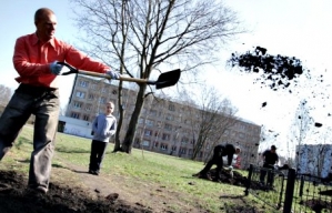 40% strādājošo ES nodarbināti mazajos un vidējos uzņēmumos; Latvijā - 50% 40% strādājošo ES nodarbināti mazajos un vidējos uzņēmumos; Latvijā - 50%
