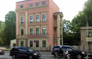 15.09.2014 SIA MONEY EXPRESS, SIA MONEY EXPRESS CREDIT un SIA MONEY EXPRESS BROKERIS centrālais birojs, kas atrodas Lāčplēša ielā 88, Rīgā, būs slēgts. 15.09.2014 SIA MONEY EXPRESS, SIA MONEY EXPRESS CREDIT un SIA MONEY EXPRESS BROKERIS centrālais birojs, kas atrodas Lāčplēša ielā 88, Rīgā, būs slēgts.