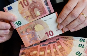 Jaunā 10 eiro banknote nonāks apgrozībā pēc nedēļas